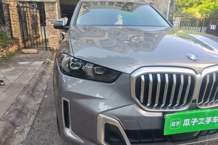 Used BMW X5 2023 xDrive 30Li M Sport Package Right Front Headlight