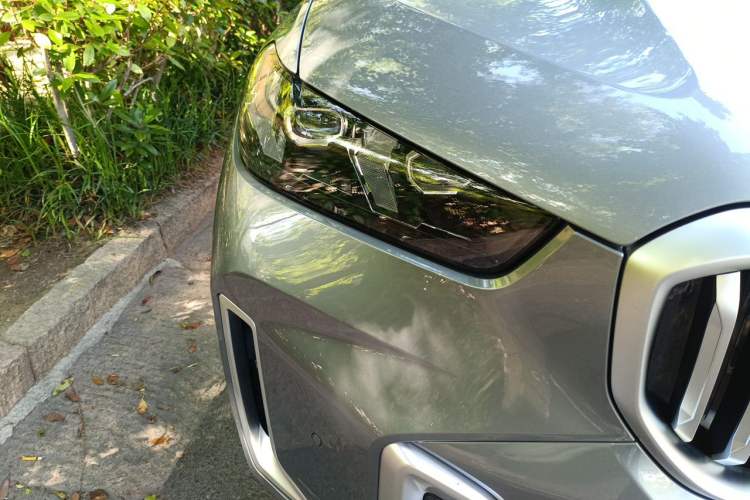 Used BMW X5 2023 xDrive 30Li M Sport Package Right Front Headlight