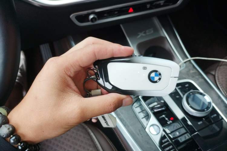 Used BMW X5 2023 xDrive 30Li Luxury M Sport Night Edition Package Vehicle Key