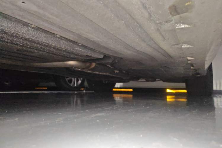 Used BMW X5 2023 xDrive 30Li Luxury M Sport Package Chassis Front Left