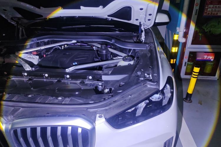 Used BMW X5 2023 xDrive 30Li Luxury M Sport Package Engine Bay Left