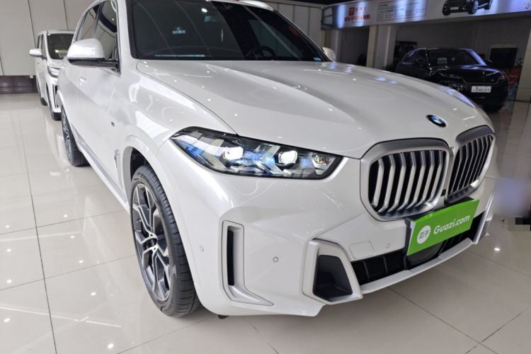 Used BMW X5 2023 xDrive 40Li M Sport Package Exterior 1