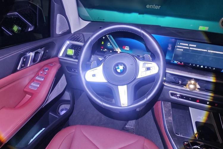Used BMW X5 2023 xDrive 30Li Luxury M Sport Package Steering Wheel
