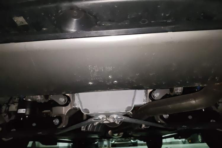 Used BMW X5 2025 Model, xDrive 30Li Prestige M Sport Night Package Chassis Rear