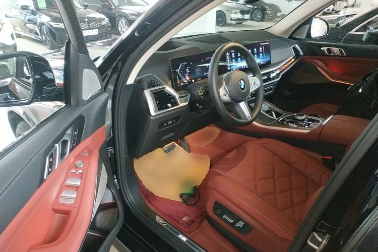 Used BMW X5 2025 Model, xDrive 30Li Prestige M Sport Night Package Driver Seat