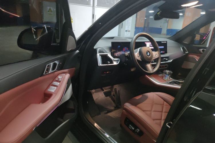 Used BMW X5 2025 Model, xDrive 40Li M Sport Night Package Driver Seat