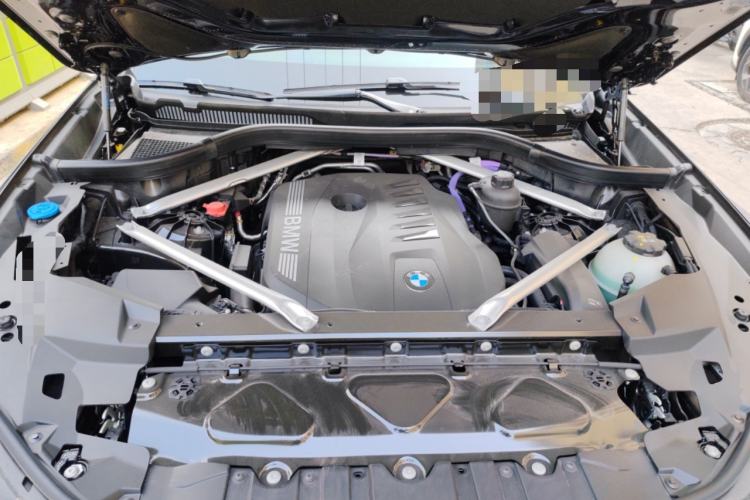Used BMW X5 2025 Model, xDrive 40Li M Sport Night Package Engine Bay