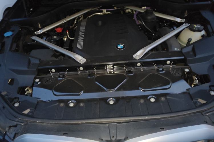 Used BMW X5 2025 Model, xDrive 40Li M Sport Night Package Engine Bay