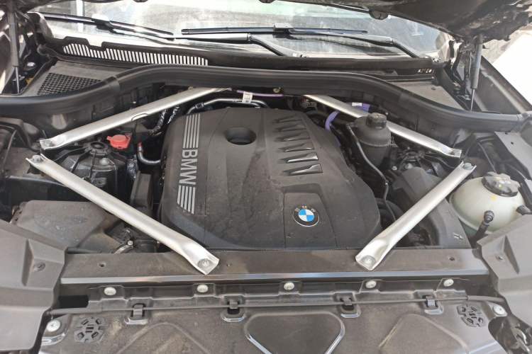 Used BMW X5 2025 Model, xDrive 40Li M Sport Night Package Engine Bay