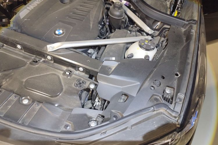 Used BMW X5 2025 Model, xDrive 40Li M Sport Night Package Engine Bay Left