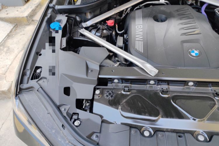 Used BMW X5 2025 Model, xDrive 40Li M Sport Night Package Engine Bay Right