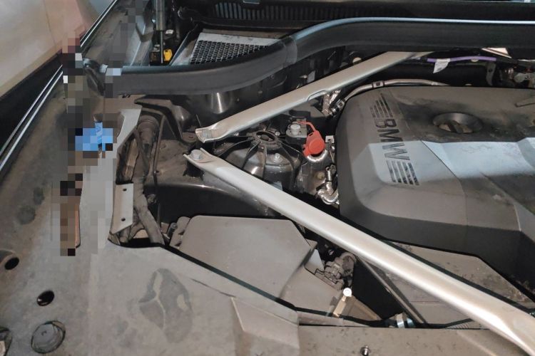 Used BMW X5 2025 Model, xDrive 30Li Prestige M Sport Night Package Engine Bay Right