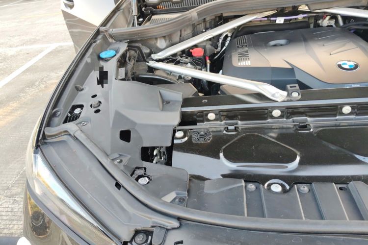 Used BMW X5 2025 Model, xDrive 30Li Prestige M Sport Night Package Engine Bay Right