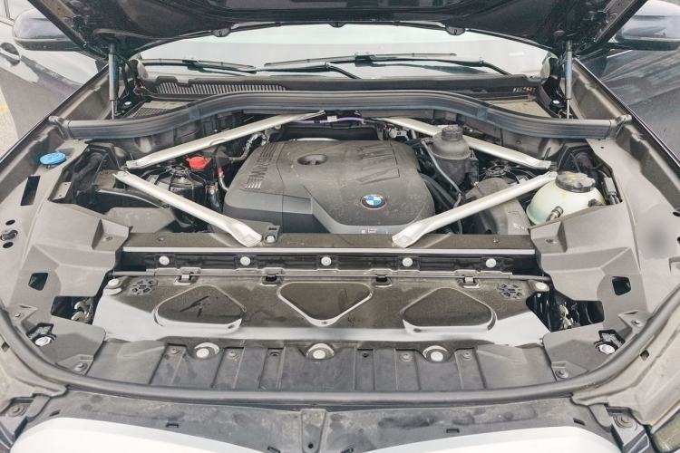 Used BMW X5 2025 Model, xDrive 30Li Prestige M Sport Night Package Engine Bay