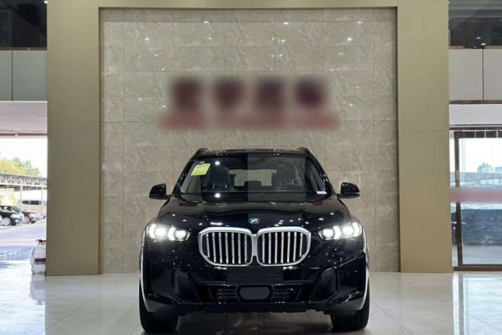 Used BMW X5 2025 Model, xDrive 30Li Prestige M Sport Night Package Exterior 1