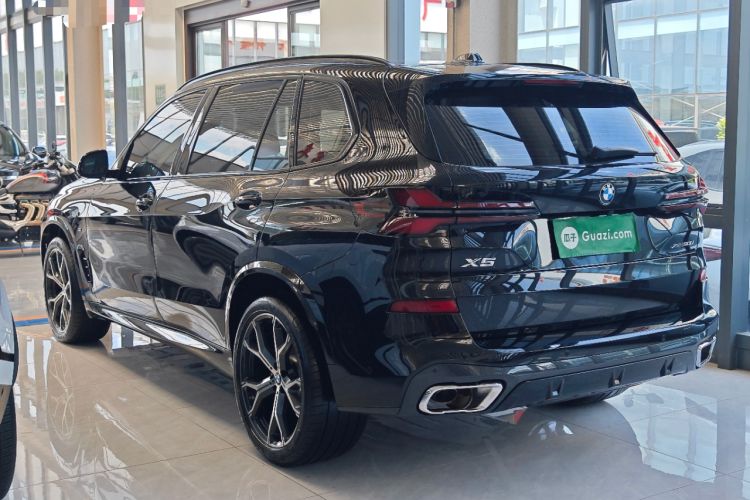 Used BMW X5 2025 Model, xDrive 30Li Prestige M Sport Night Package Exterior 2