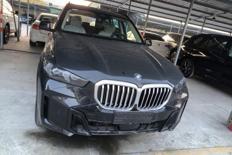 Used BMW X5 2025 Model, xDrive 30Li Prestige M Sport Night Package Front