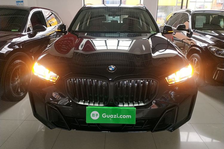 Used BMW X5 2025 Model, xDrive 30Li Prestige M Sport Night Package Front
