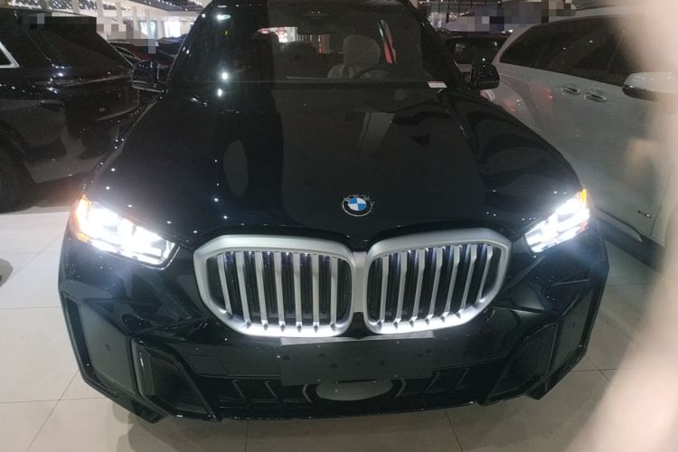 Used BMW X5 2025 Model, xDrive 40Li M Sport Night Package Front