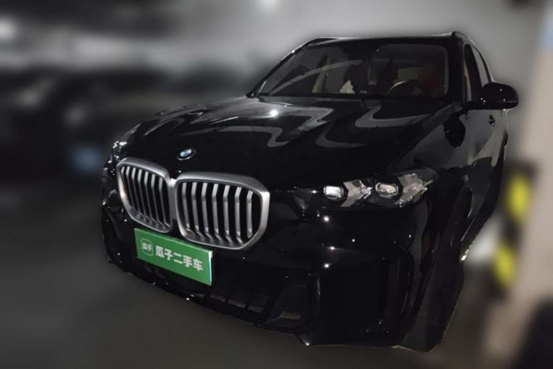 Used BMW X5 2025 Model, xDrive 30Li Prestige M Sport Night Package Front Left 45 Deg