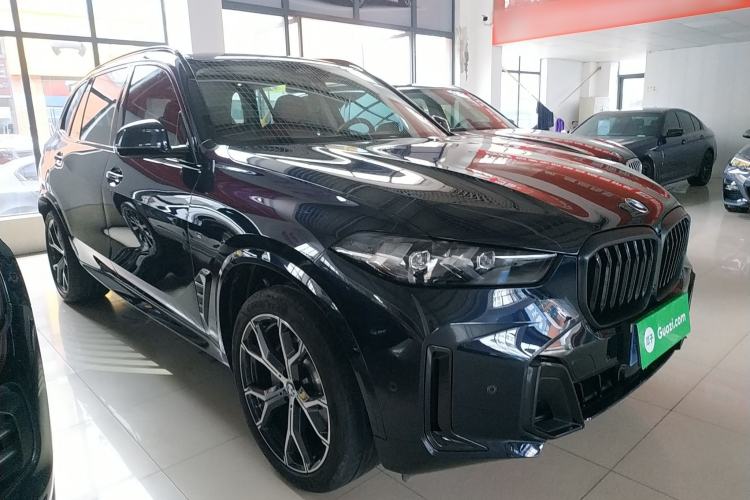 Used BMW X5 2025 Model, xDrive 30Li Prestige M Sport Night Package Front Right 45 Deg