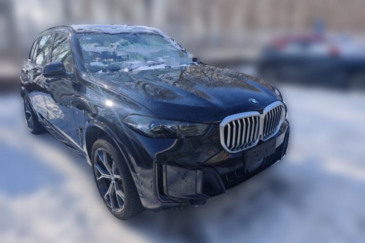 Used BMW X5 2025 Model, xDrive 30Li Prestige M Sport Night Package Front Right 45 Deg