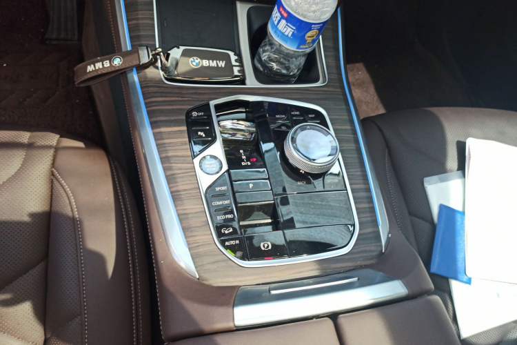 Used BMW X5 2025 Model, xDrive 40Li M Sport Night Package Gear Lever