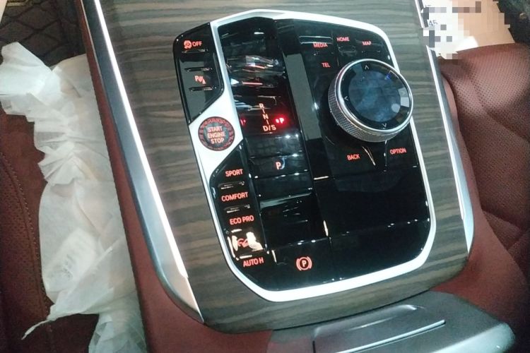 Used BMW X5 2025 Model, xDrive 40Li M Sport Night Package Gear Lever