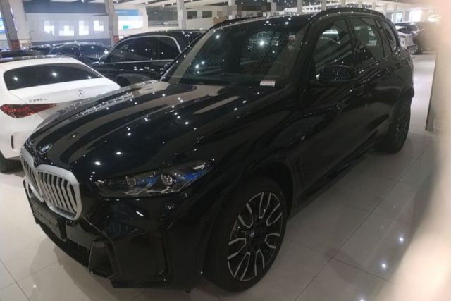 Used BMW X5 2025 Model, xDrive 40Li M Sport Night Package