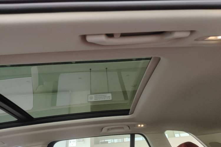 Used BMW X5 2025 Model, xDrive 30Li Prestige M Sport Night Package Headliner