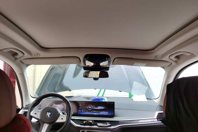 Used BMW X5 2025 Model, xDrive 30Li M Sport Night Package Headliner