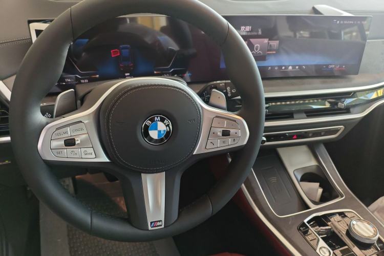 Used BMW X5 2025 Model, xDrive 30Li Prestige M Sport Night Package Interior 3