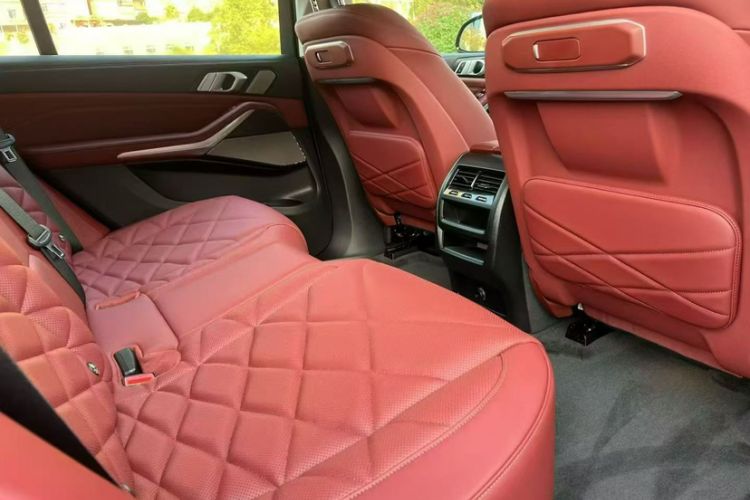 Used BMW X5 2025 Model, xDrive 30Li Prestige M Sport Night Package Interior 5