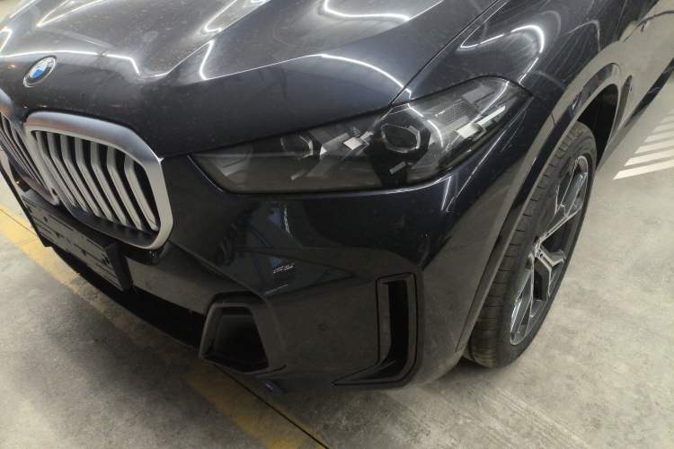 Used BMW X5 2025 Model, xDrive 30Li Prestige M Sport Night Package Left Front Headlight