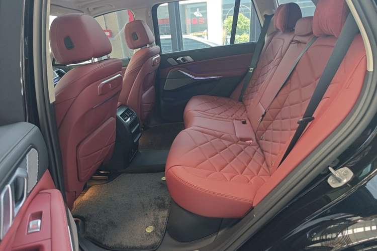 Used BMW X5 2025 Model, xDrive 30Li Prestige M Sport Night Package Left Rear Seat