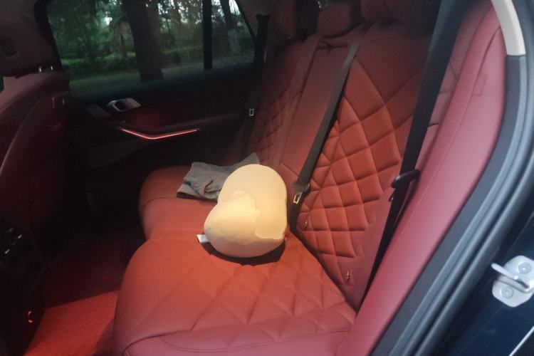 Used BMW X5 2025 Model, xDrive 30Li Prestige M Sport Night Package Left Rear Seat