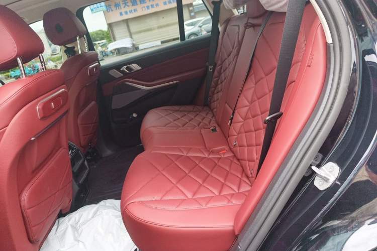 Used BMW X5 2025 Model, xDrive 30Li Prestige M Sport Night Package Left Rear Seat