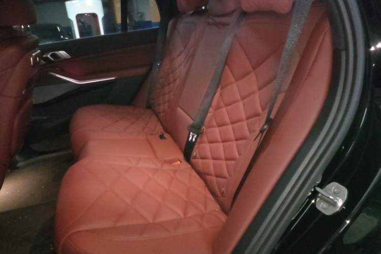 Used BMW X5 2025 Model, xDrive 40Li M Sport Night Package Left Rear Seat
