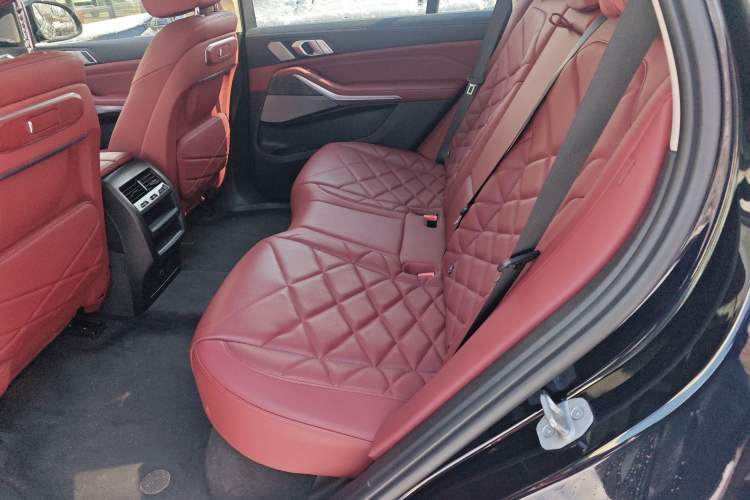 Used BMW X5 2025 Model, xDrive 30Li Prestige M Sport Night Package Left Rear Seat
