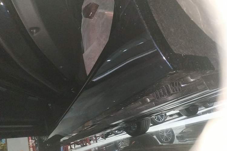 Used BMW X5 2025 Model, xDrive 40Li M Sport Night Package Left Side Sill