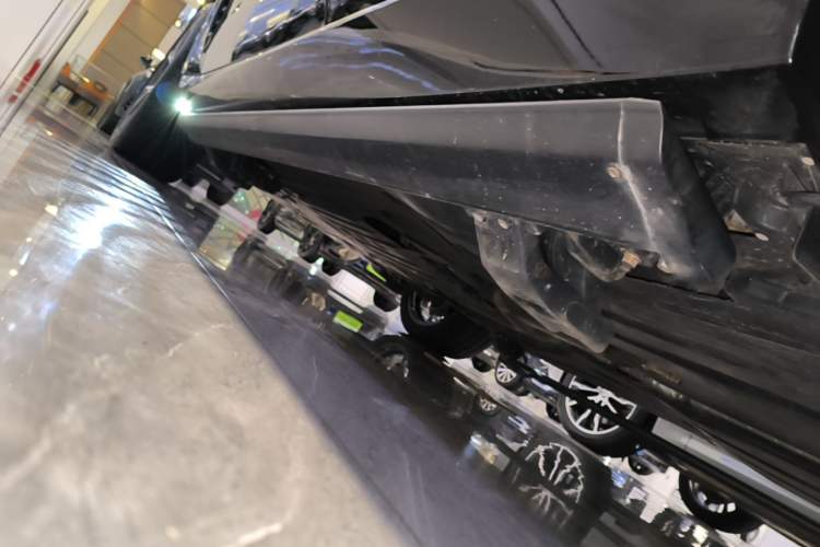 Used BMW X5 2025 Model, xDrive 30Li Prestige M Sport Night Package Left Side Sill