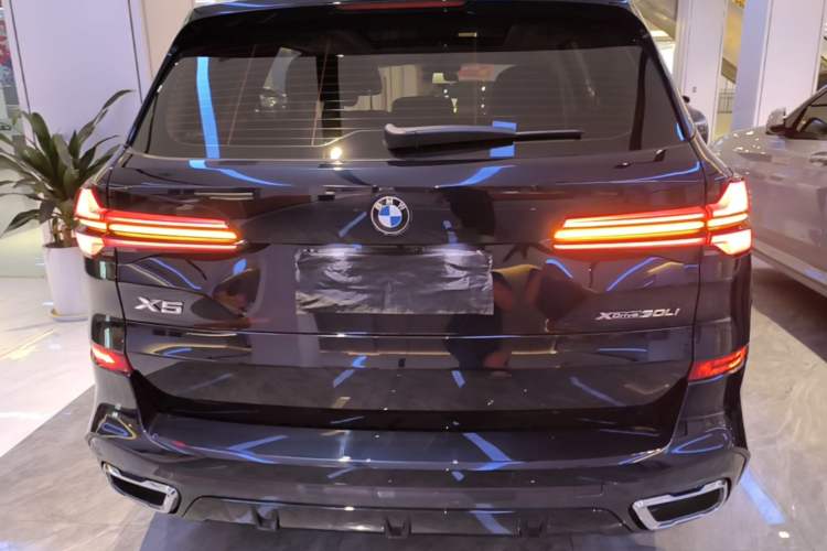 Used BMW X5 2025 Model, xDrive 30Li Prestige M Sport Night Package Rear