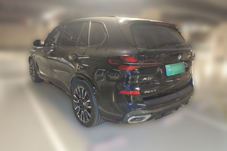 Used BMW X5 2025 Model, xDrive 40Li M Sport Night Package Rear Left 45 Deg