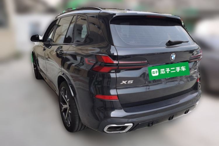 Used BMW X5 2025 Model, xDrive 30Li M Sport Night Package Rear Left 45 Deg