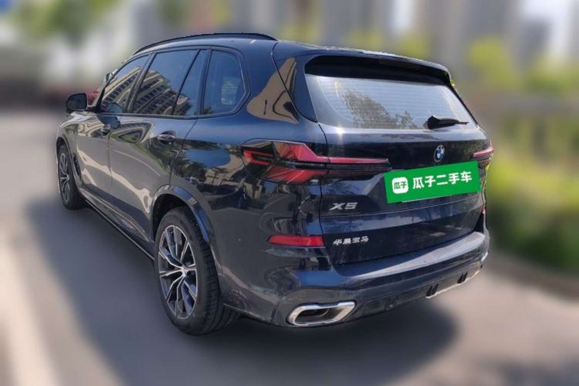 Used BMW X5 2025 Model, xDrive 30Li M Sport Night Package Rear Left 45 Deg