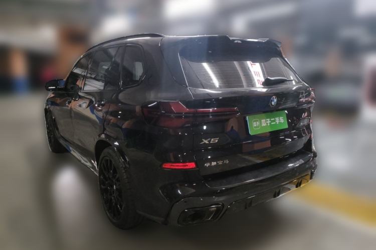 Used BMW X5 2025 Model, xDrive 40Li M Sport Night Package Rear Left 45 Deg