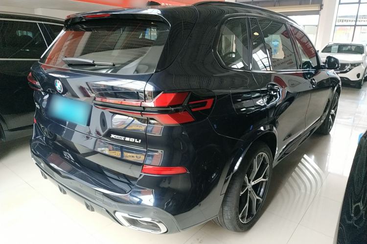 Used BMW X5 2025 Model, xDrive 30Li Prestige M Sport Night Package Rear Right 45 Deg