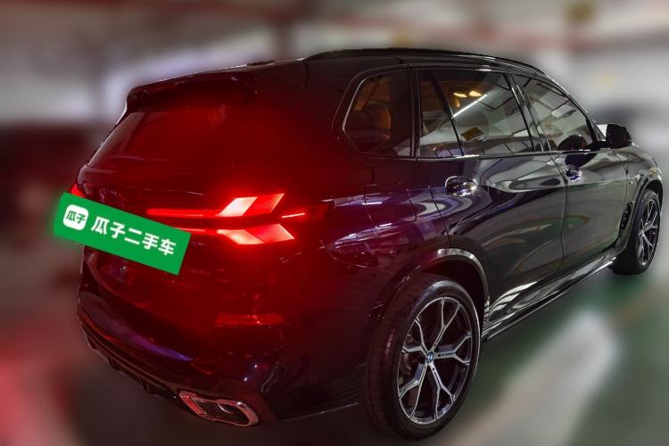 Used BMW X5 2025 Model, xDrive 30Li Prestige M Sport Night Package Rear Right 45 Deg
