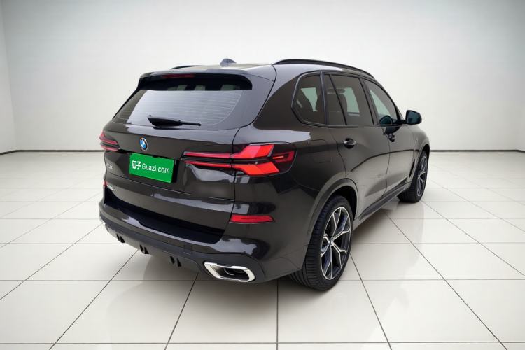 Used BMW X5 2025 Model, xDrive 30Li Prestige M Sport Night Package Rear Right 45 Deg