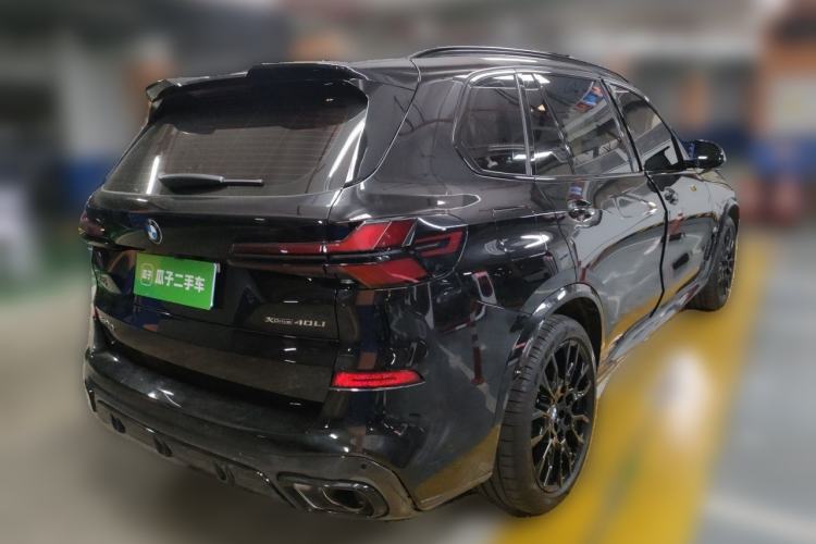 Used BMW X5 2025 Model, xDrive 40Li M Sport Night Package Rear Right 45 Deg